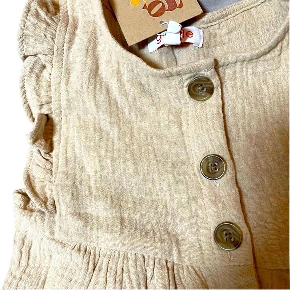 Giggle cotton muslin ruffle jumpsuit beige 3T neutral toddler onesie New - Picture 6 of 11